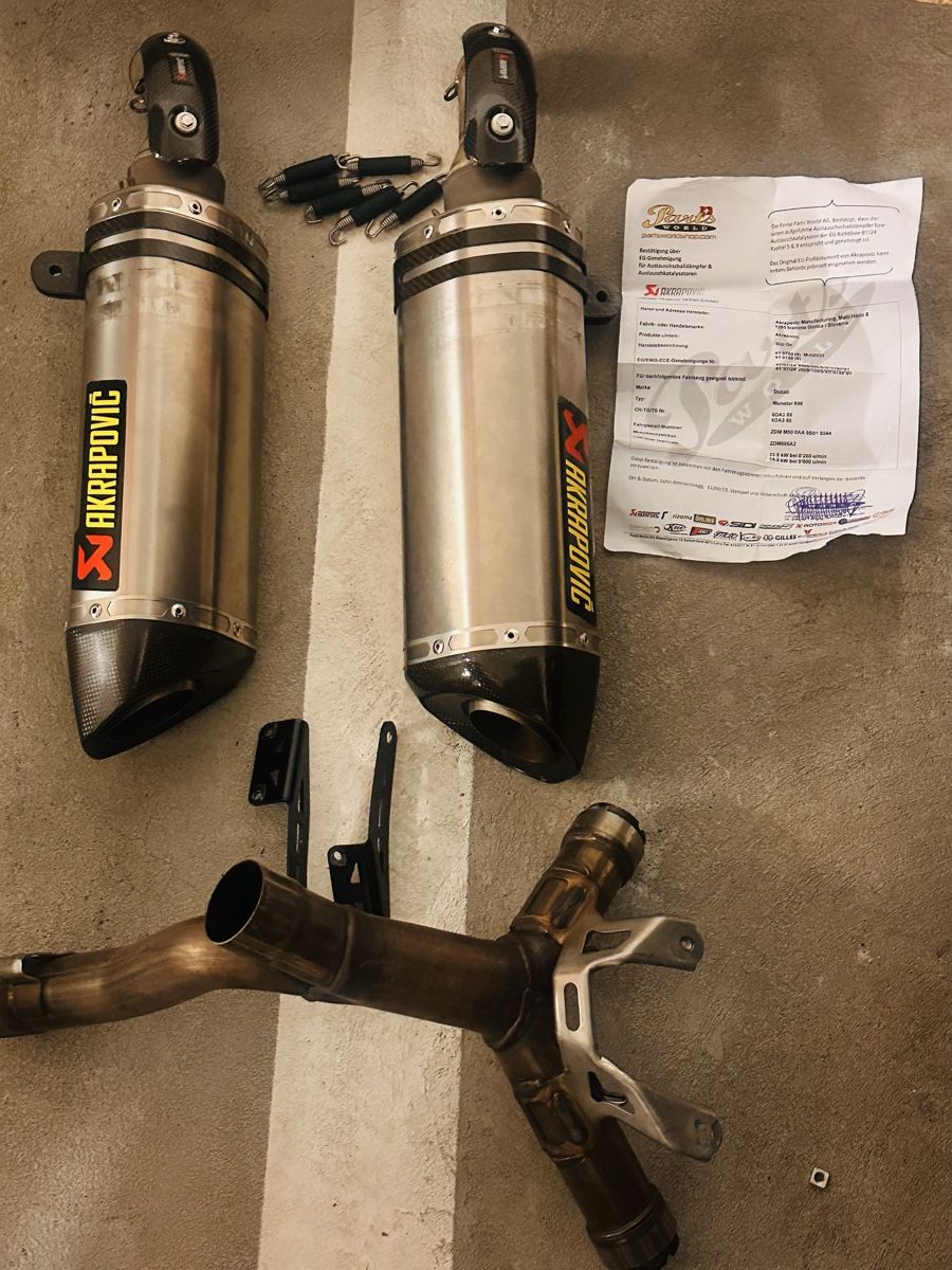 Ducati Auspuffanlagen: Akrapovic Slip On – Gebraucht aus Hunzenschwil von AH_90