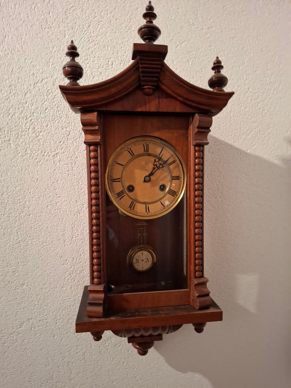 Junghans Uhren: antike Wanduhr/Regulator – Defekt aus Effretikon von kauli87