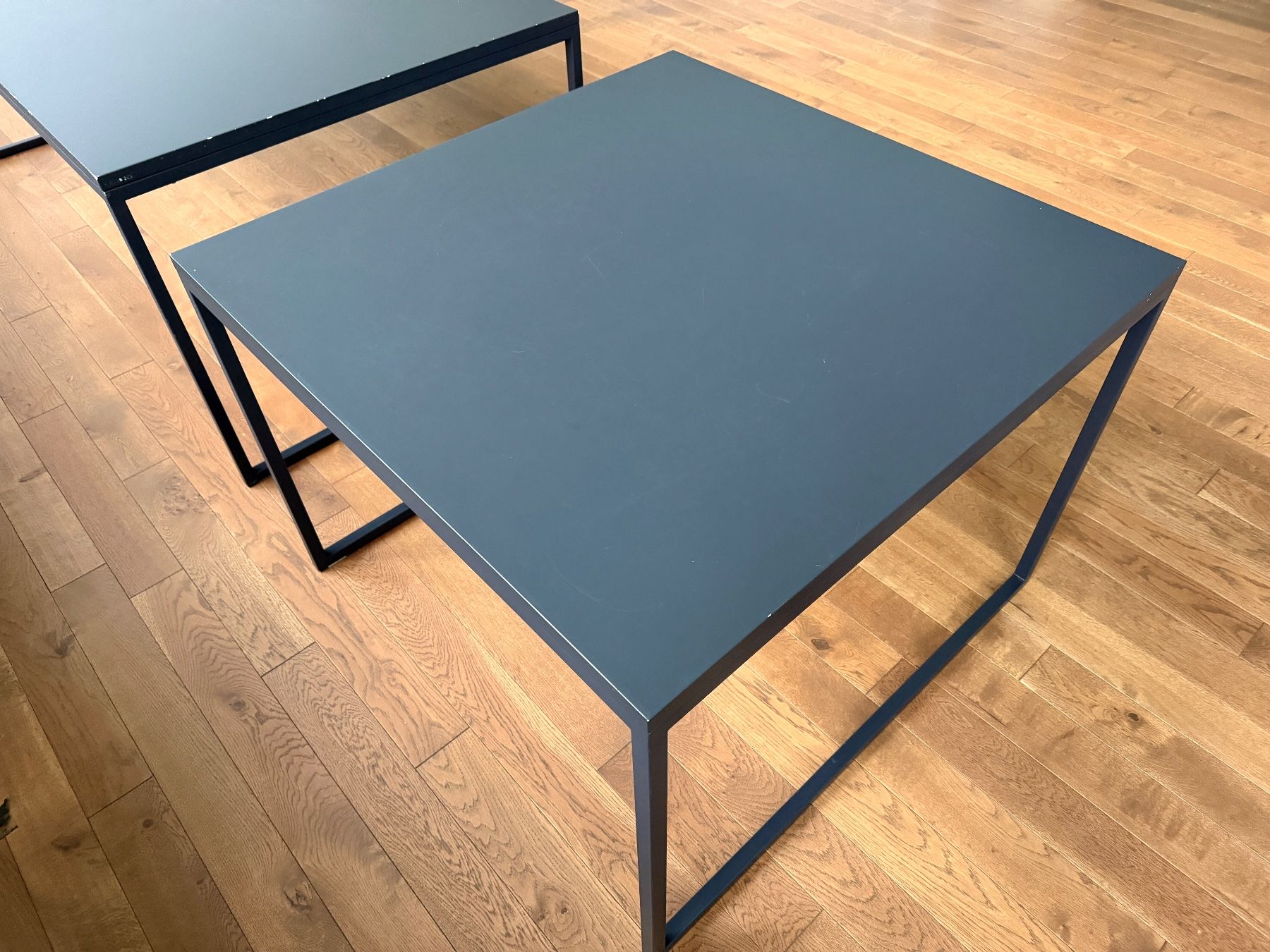 Tables: Tisch quadratisch anthrazit – D'occasion à Bern par die_6p8g