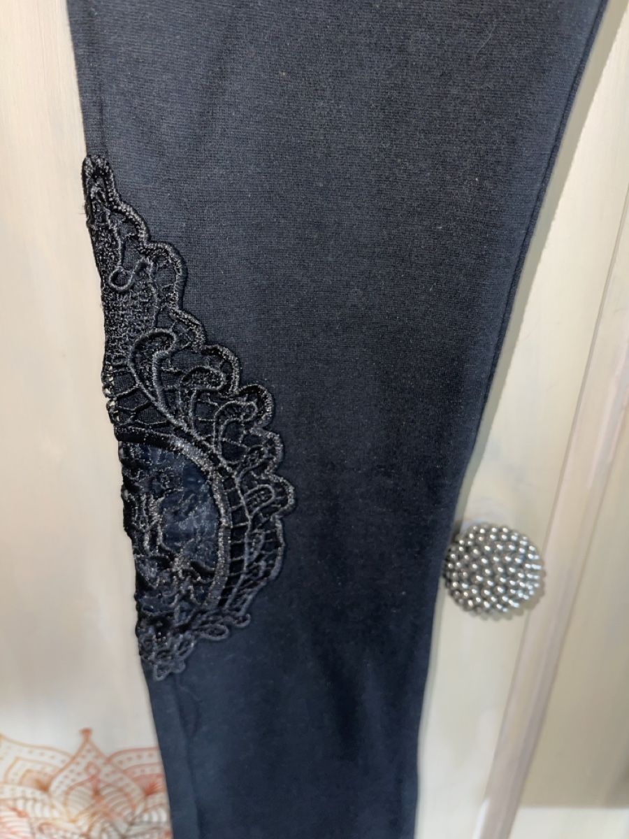Pantaloni: 3 Hosen schwarz alles 32/34 – Usato da Bützberg venduto da dan_jhn9 5