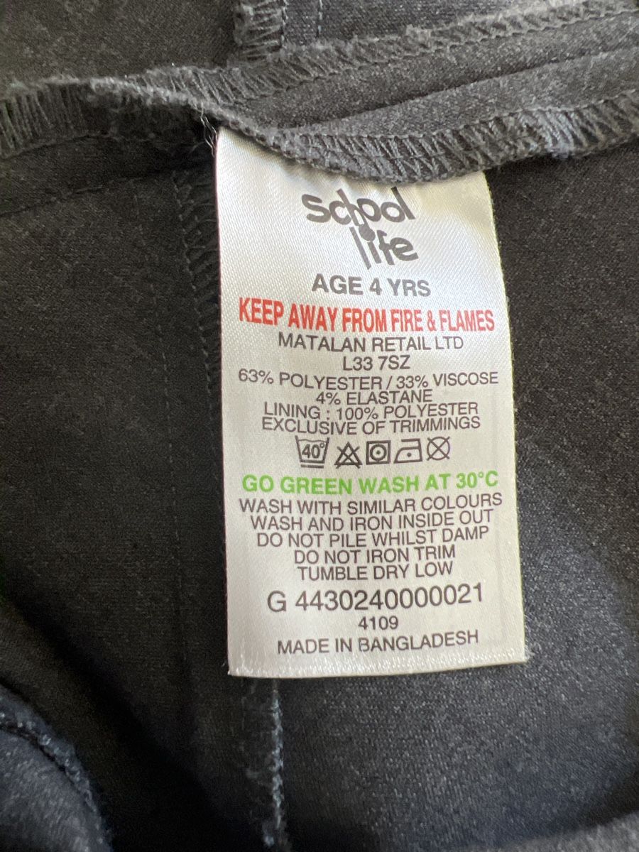 Vestiti & Gonne: Mädchenkleid Gr. 128/134  Top Zustand – Nuovo (secondo la descrizione) da Villmergen venduto da KIWI7983 1