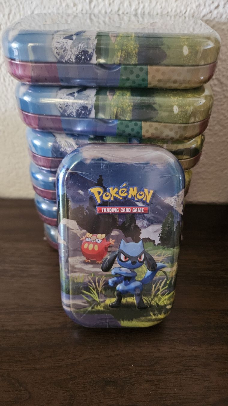 Giochi: Pokémon Mini Tin - Erhabene Helden – Nuovo e nell'imballaggio originale da Winterthur venduto da _Gameboy.Collector_