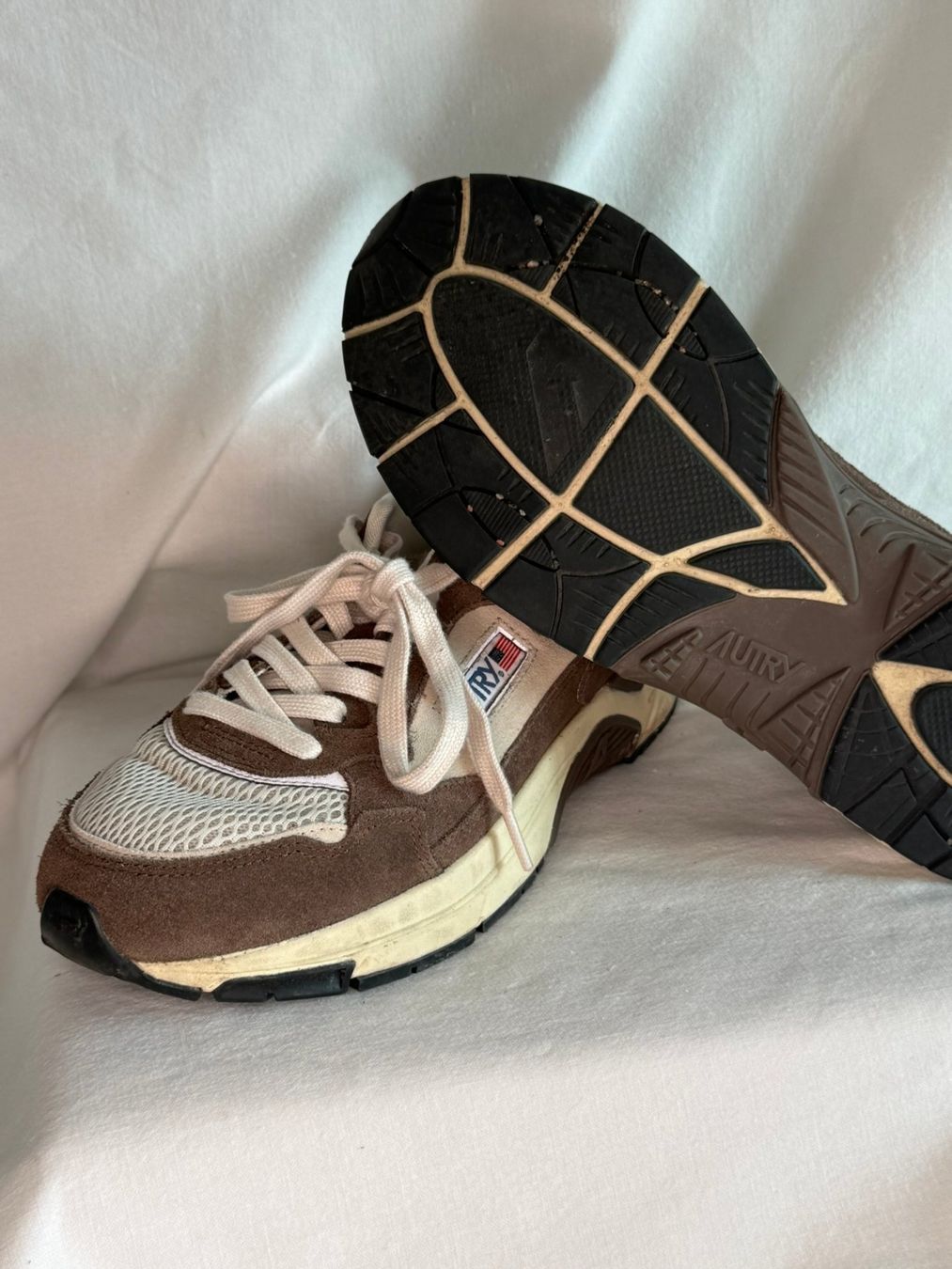 Autry Damenschuhe: Sneaker Autry braun beige Mesh Leder Hyperway – Gebraucht aus rüschlikon von Maieriislis 1