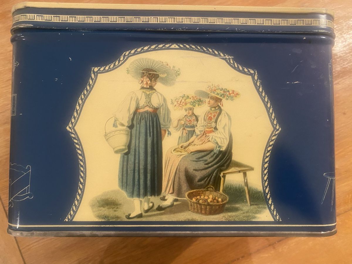 Tutte le decorazioni: Blaue Vintage Dose mit Schweizer Motiven, Herbstdeko! – Usato da Gerlikon venduto da jabadabadu 3