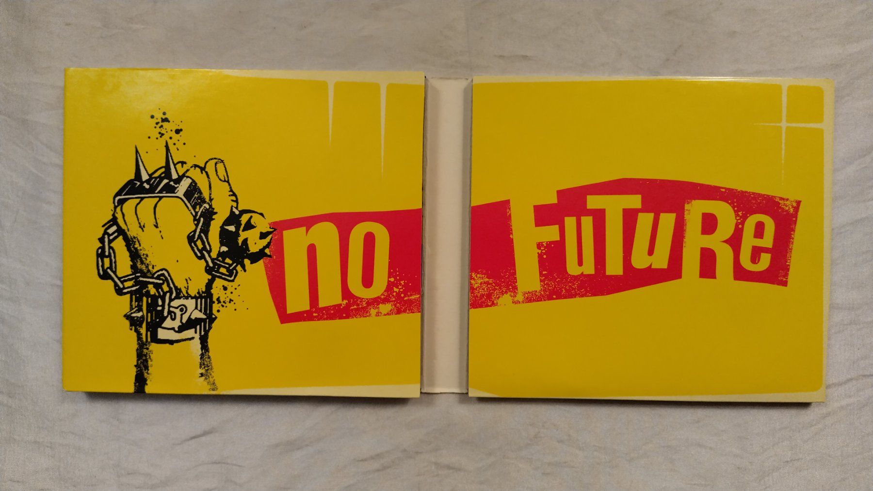 CD: Punk 1977/2007 - 30th Anniversary Limited Edition 3CD Set – Usato da Bellach venduto da JingleJerry 2