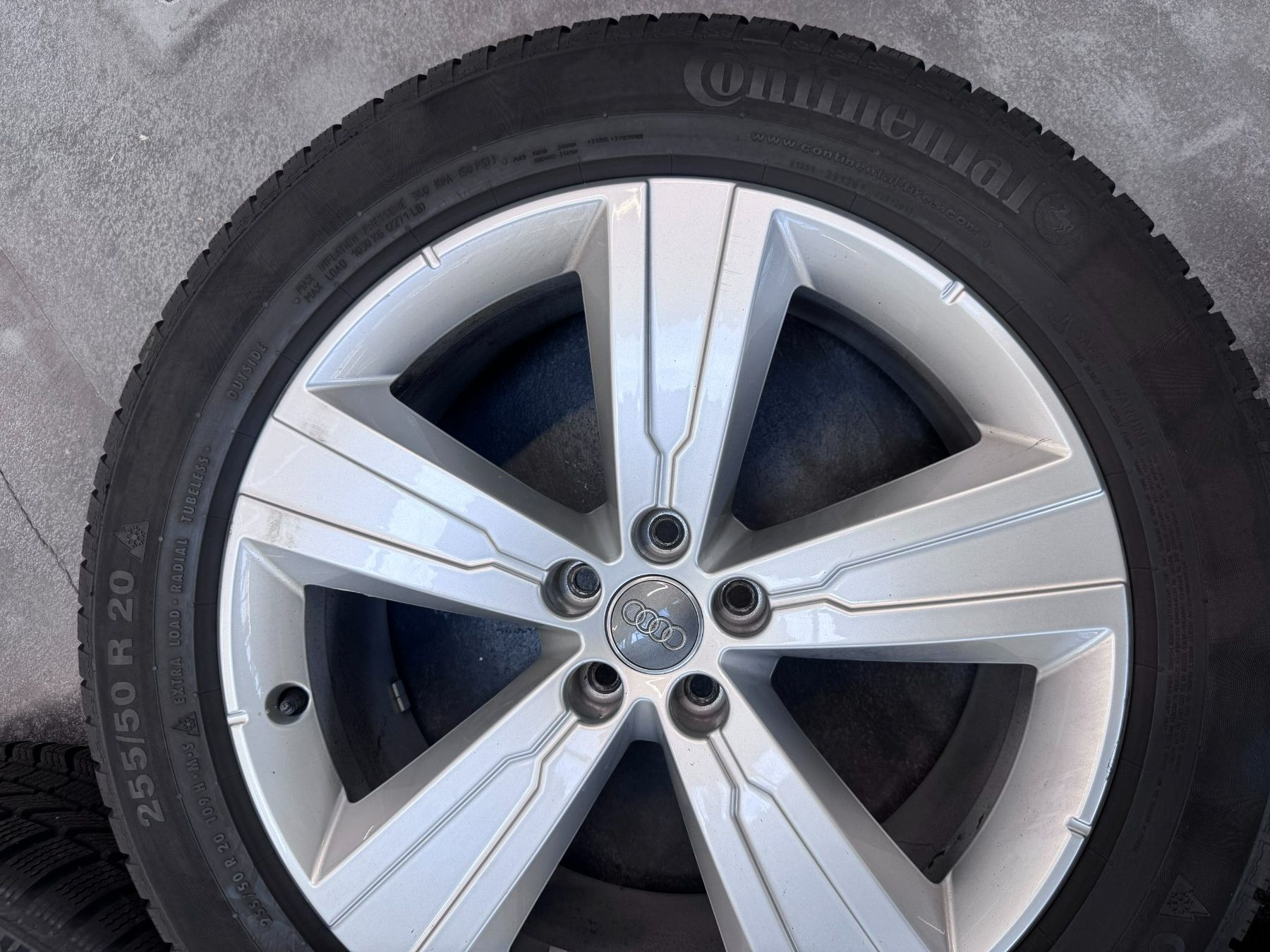 Audi Pneumatici & Ruote complete: Originale Audi Q7 Winterkompletträder 20" – Usato da Arbon venduto da mei_6xbn 2