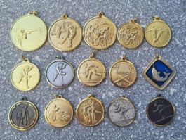 15* Auszeichnung / Medaillen / Antik / Gold? / Silber? / CH?