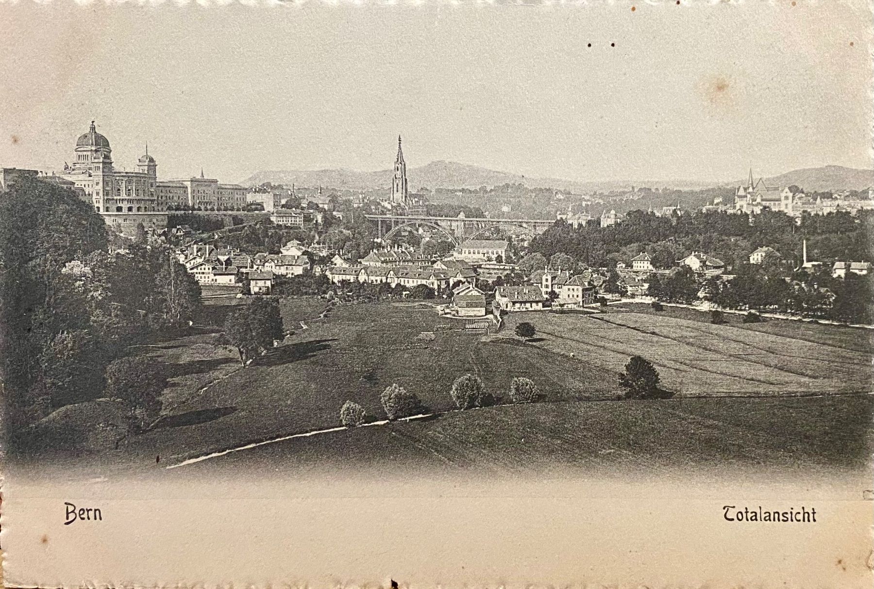 Cartoline postali: BERN Totalsicht mit Bundeshaus – Usato da Root venduto da ENGLAND-TREASURES 1