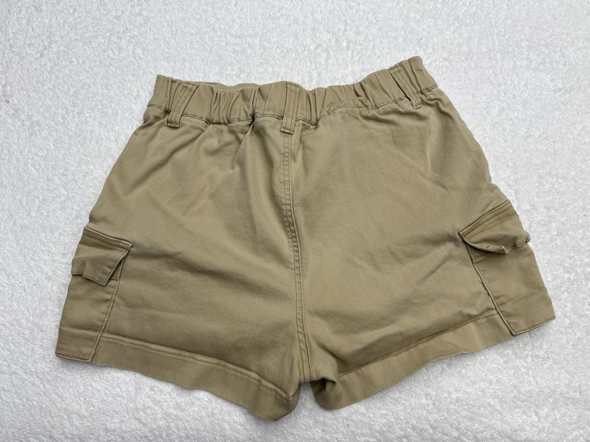 Pantaloni: Shorts cargo beige taille M 38 bon état – Nuovo (secondo la descrizione) da Chenens venduto da anasantos90 1