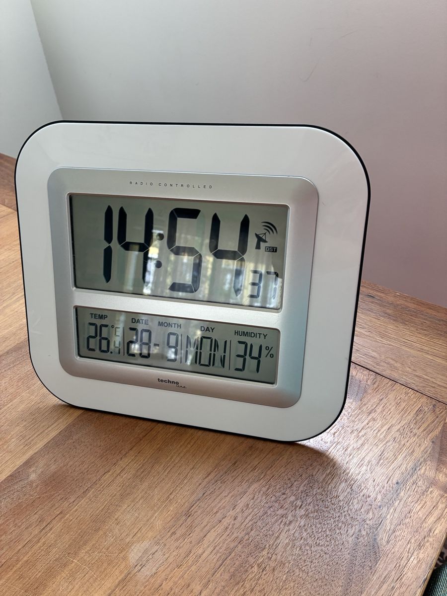 Stand- & Wanduhren: Standuhr digital – Gebraucht aus Mägenwil von Pondus 1