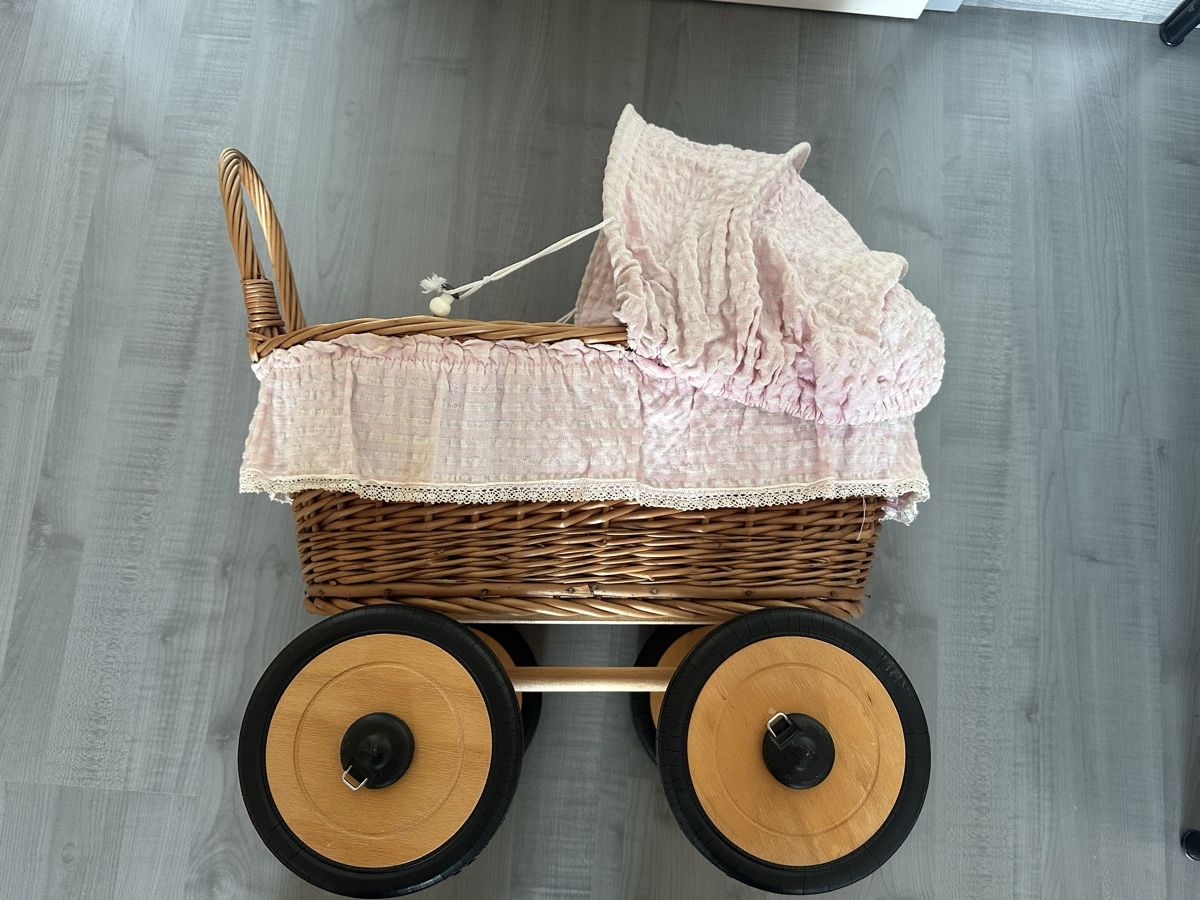 Altro per la casa: Stubenwagen für Puppen – Usato da Diessbach b. Büren venduto da kat_6mzs 2