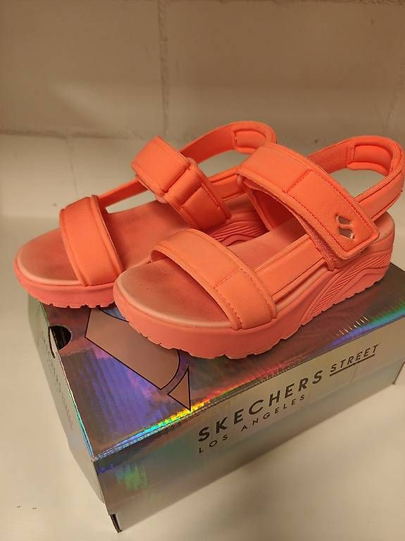 Scarpe da donna: Skechers – Usato da Veltheim AG venduto da Di.N.C.G 2