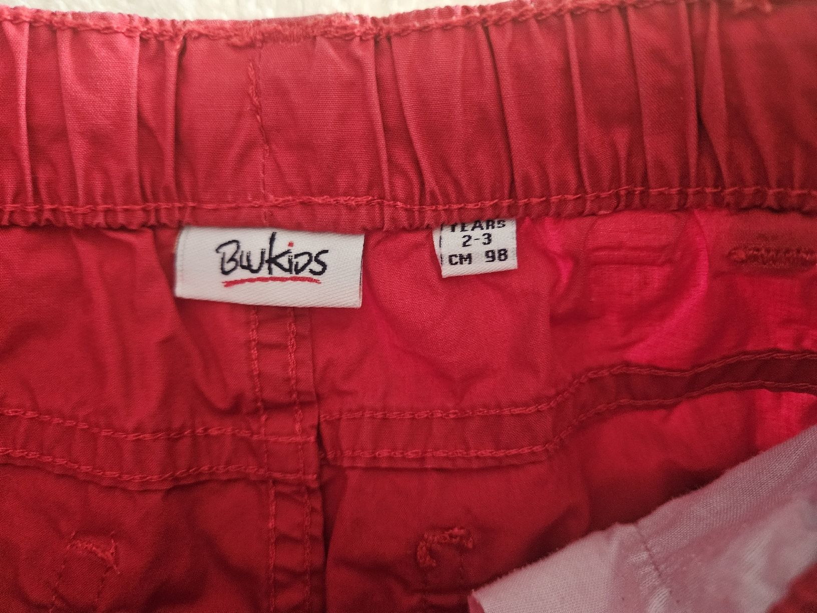 Pantalons: Kurze Hose 98 – D'occasion à Zürich par Kris8050 2