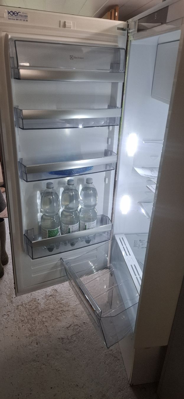 Electrolux Frigoriferi: Electrolux Kühlschrank – Usato da Giswil venduto da ChristianObwalden 5