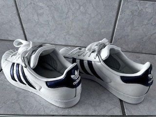Adidas Scarpe da donna: Baskets ADIDAS SUPERSTAR – Usato da Saulcy venduto da pascal462
