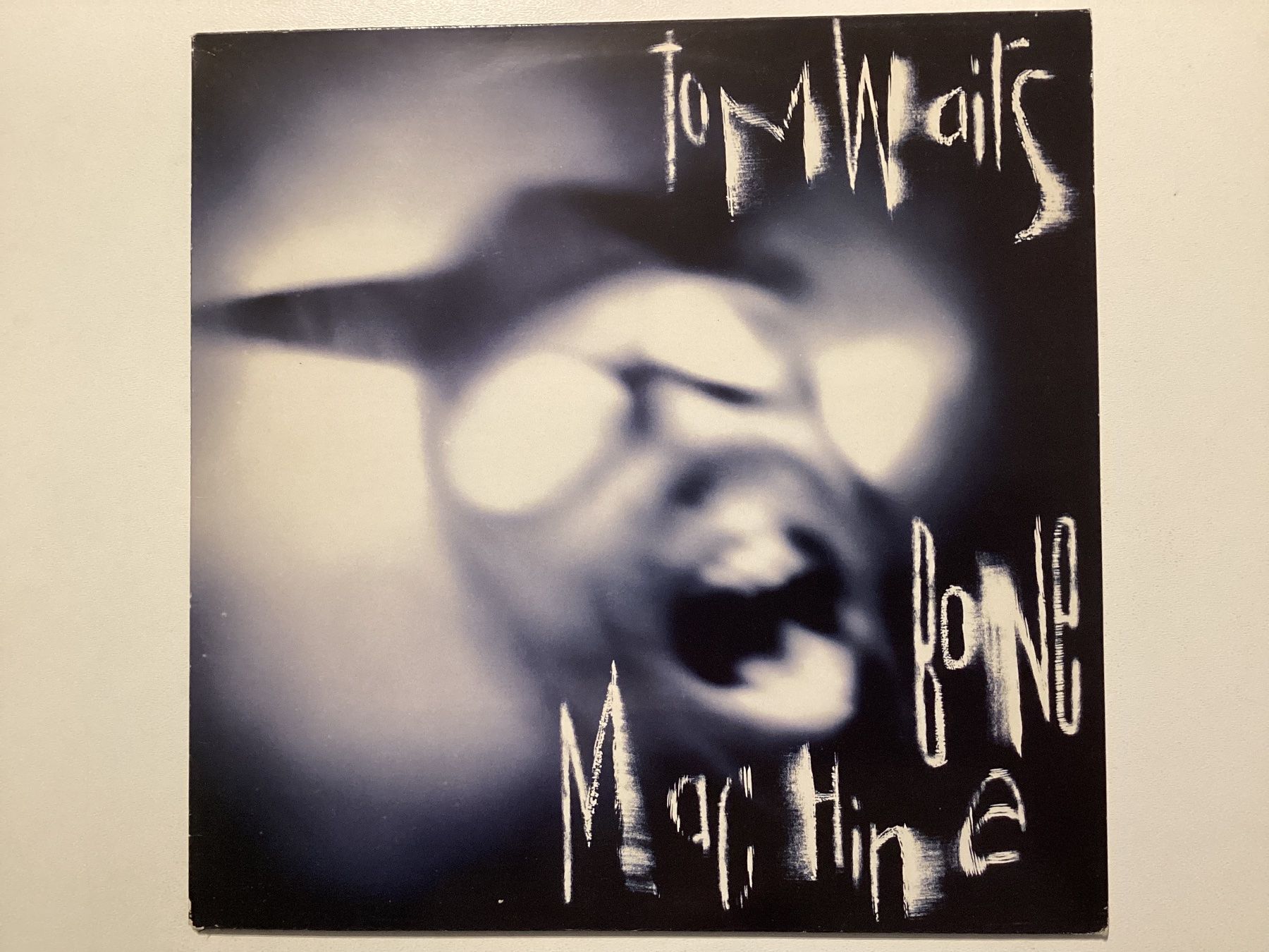 Vinyles: Tom Waits LP - Bone Machine – D'occasion à Gutenswil par Hamzian