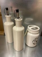 Küchen-Set: 2x Essig/Öl Spender & Keramikbecher Oliven