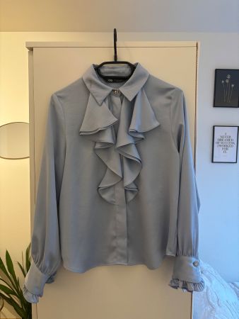 Elegante Bluse mit Rüschen, hellblau/babyblau