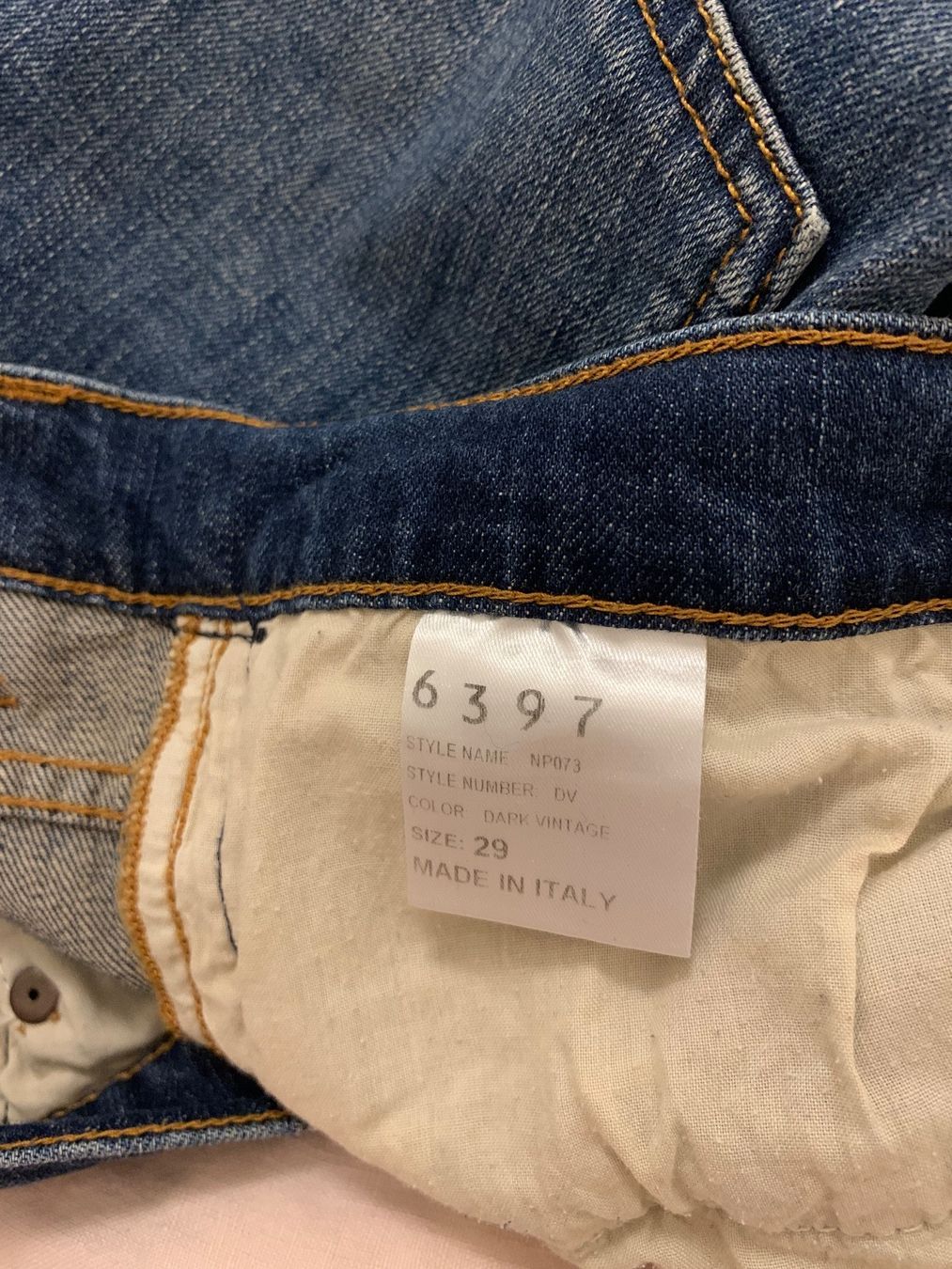 Jeans: 6397 jeans – D'occasion à Lausanne par animal022 3