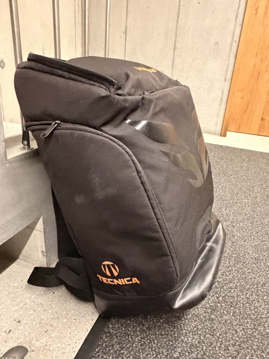 Rucksäcke: Firebird Tecnica Backpack Black Good Condition – Defekt aus Männedorf von iza04 3