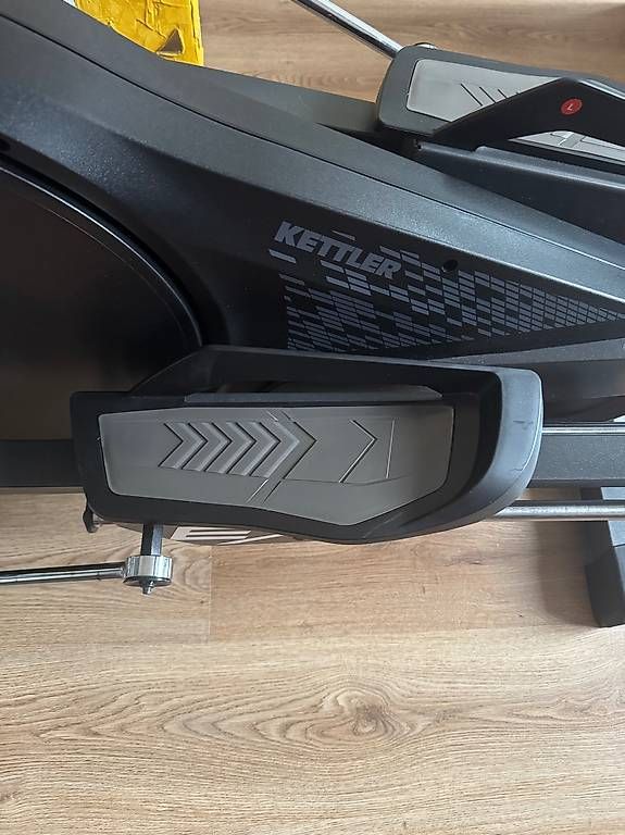 Hometrainer: Crosstrainer Kettler Optima 800 – Usato da Bauma venduto da Sgismo 2
