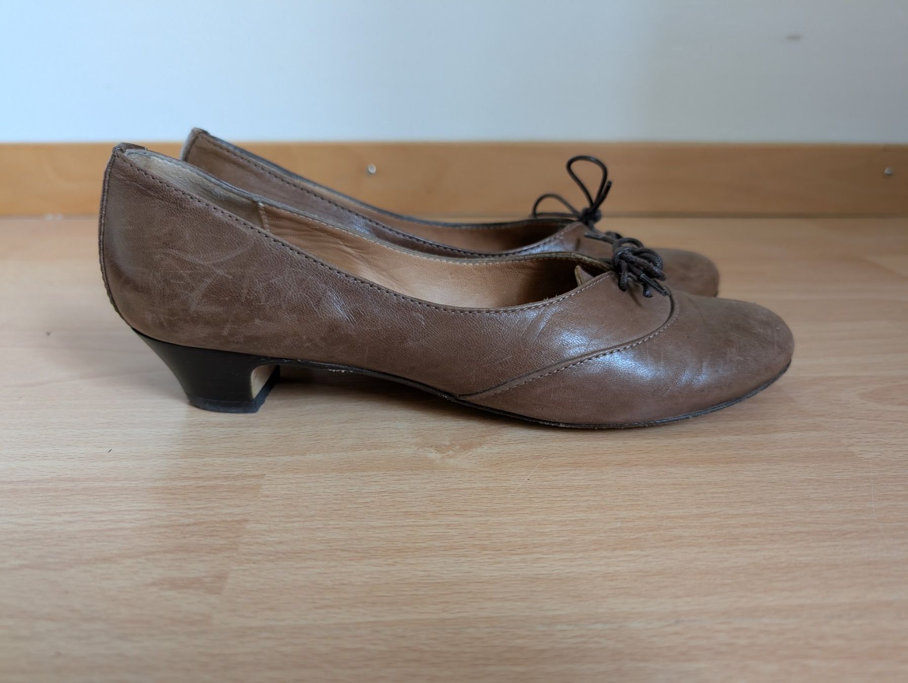 Scarpe da donna: Cortillone Vintage Leder Pumps – Usato da Luzern venduto da lal_8z2w 3
