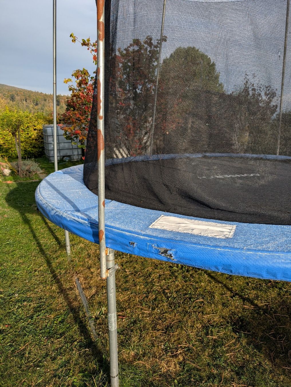 Hudora Trampolini: Trampolin mit Sicherheitsnetz gebrauchter Zustand – Usato da Nods venduto da BieneS 1