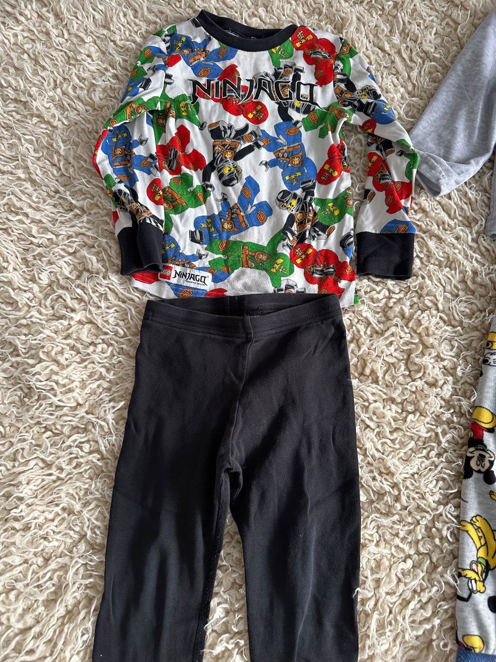 Pyjamas & Ähnliches: Pyjamas Junge 92cm – Gebraucht aus Rapperswil BE von aro_66tx 2