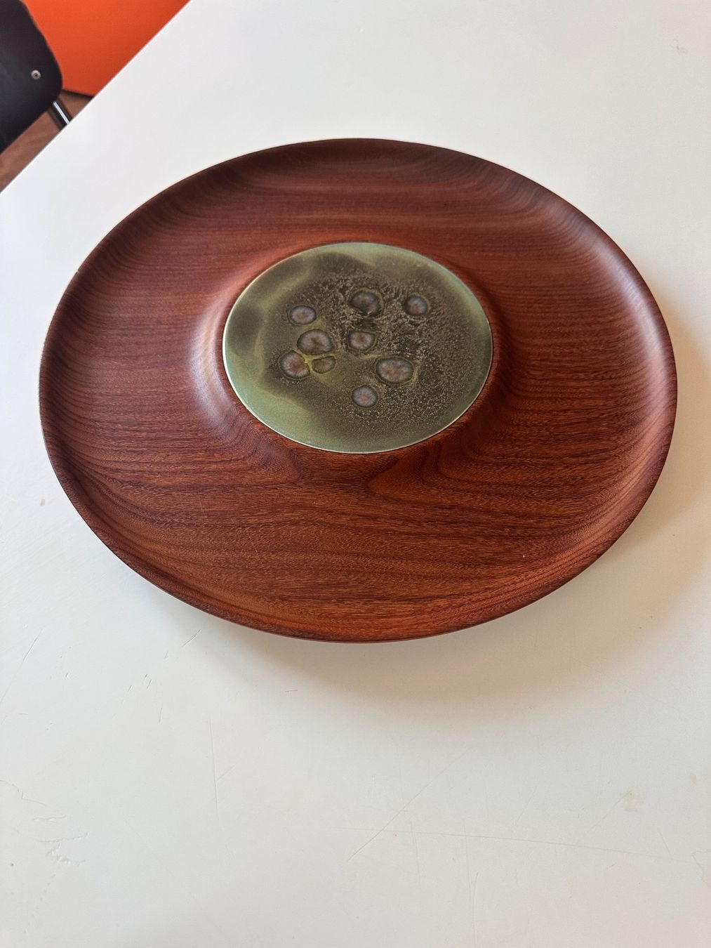 Servierplatten: Plat en teck vintage Delavan Designs 1960 – Gebraucht aus Lausanne von jul_v9ht