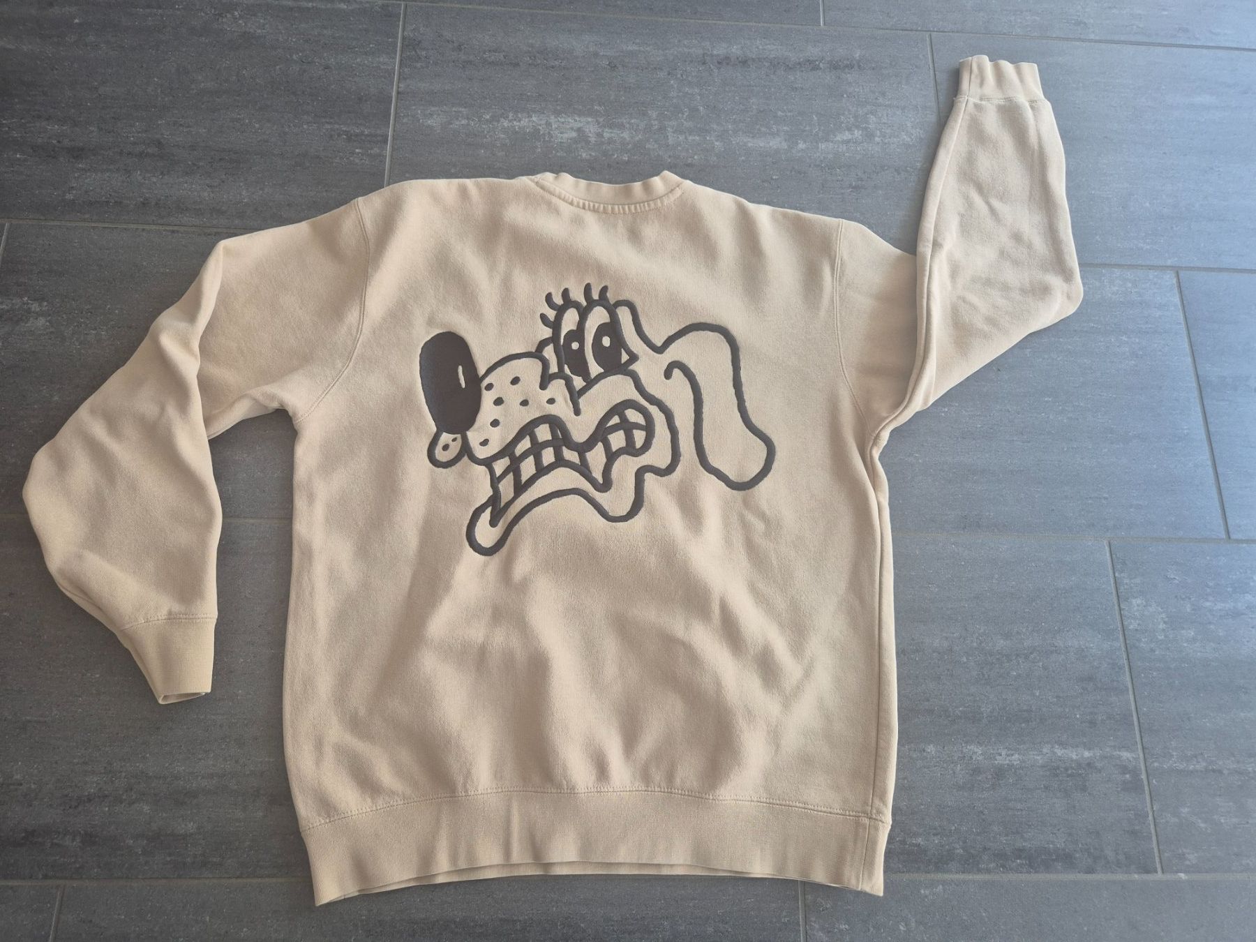 Obey Pulls & Sweat-shirts: Sweater OBEY, Grösse M, Farbe beige – D'occasion à Otelfingen par alles-ab-einem-Fr. 1