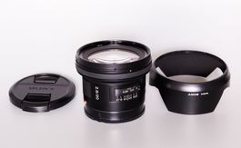 Weitwinkel-Objektiv Sony SAL 20mm f/2.8 fuer Sony A-Mount