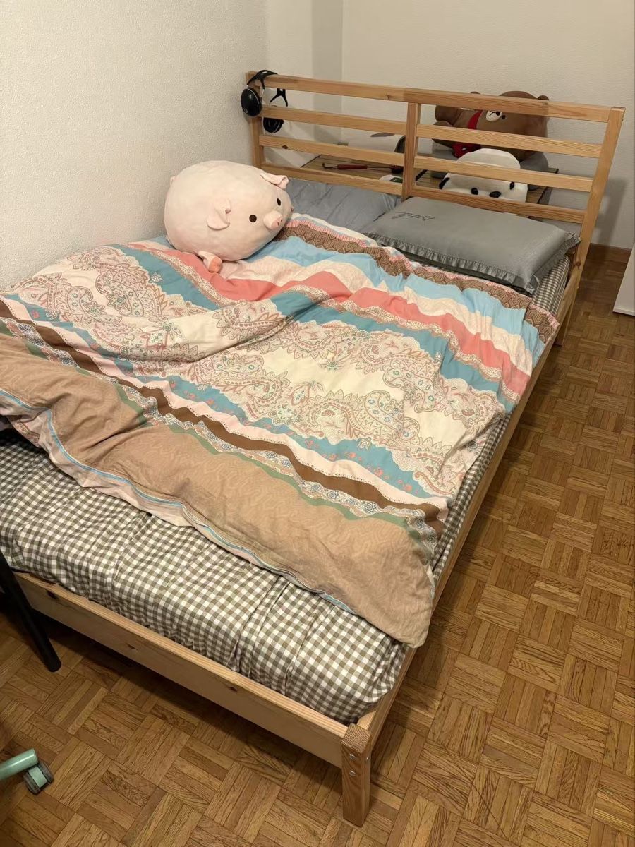 Ikea Letti: Wooden Bed Frame w/ Mattress – Usato da Zürich venduto da qin_m7pp