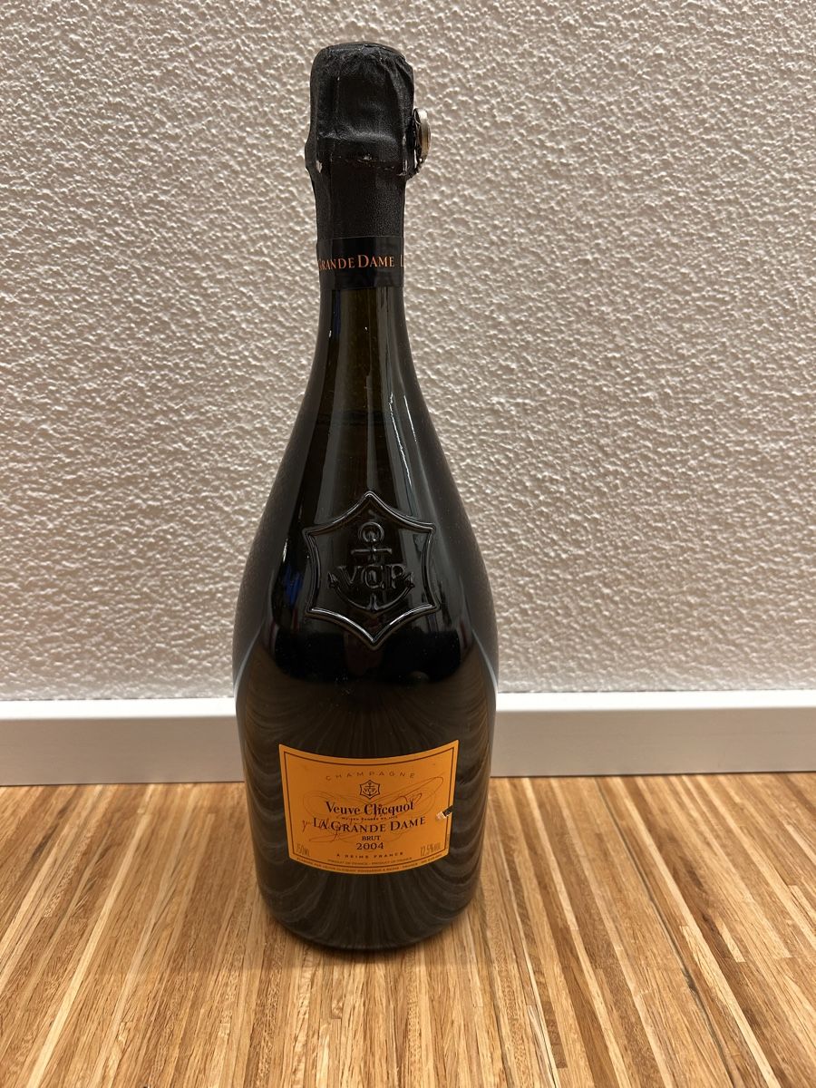 Veuve Clicquot Vino: Veuve Clicquot La Grande Dame 2004 – Nuovo (secondo la descrizione) da Küsnacht ZH venduto da bonitalina