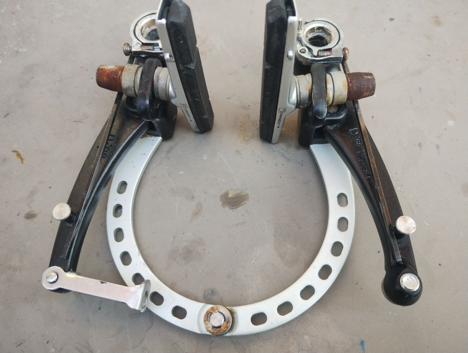 Pezzi di ricambio: Avid Arch Rival 50 V Brakes – Usato da Oetwil am See venduto da Kukuxumusu 2