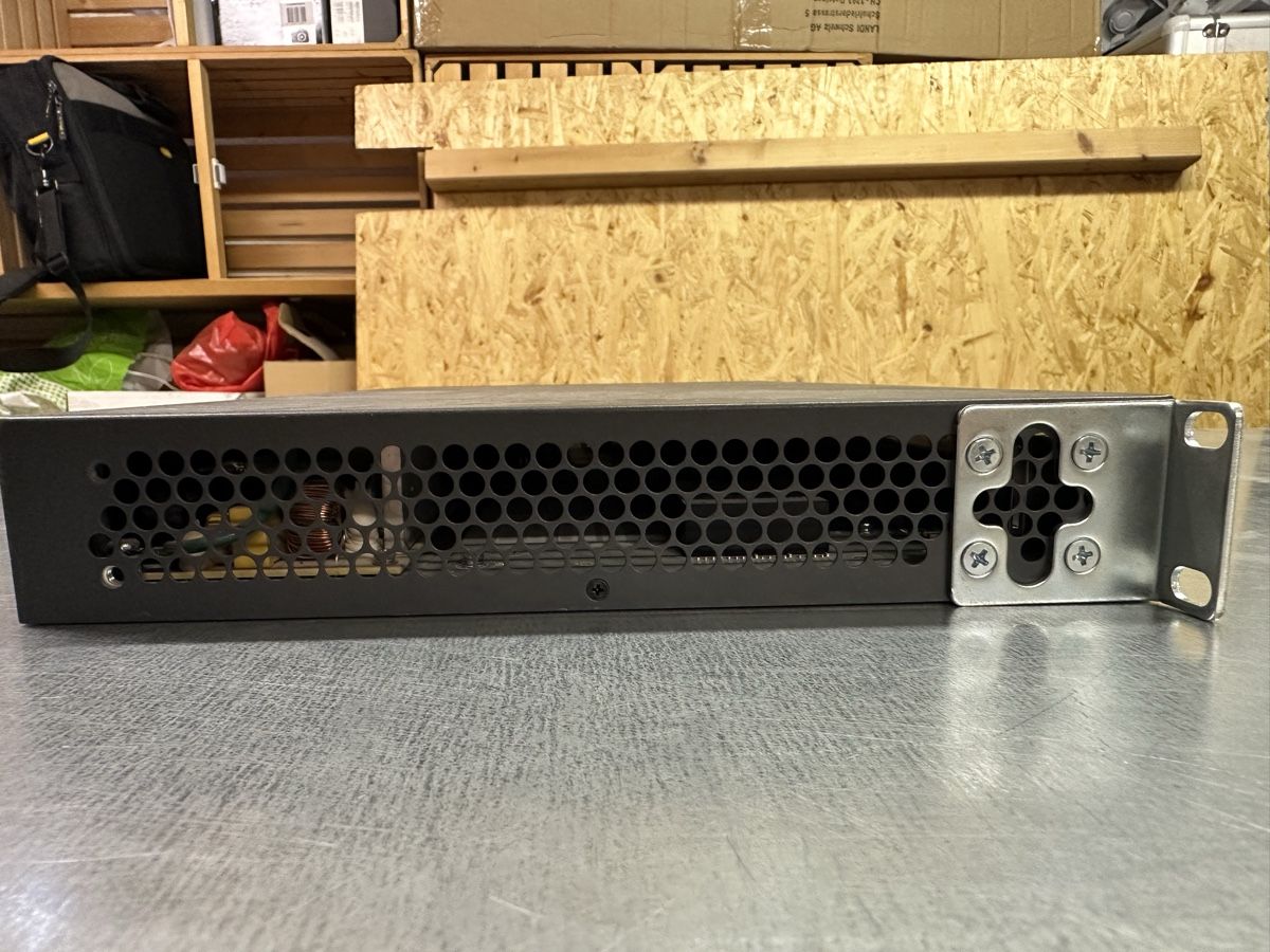 Hewlett Packard Hub & Switch: HP 1820-48G Switch J9981A – Usato da Luzern venduto da FrankGroebel 2