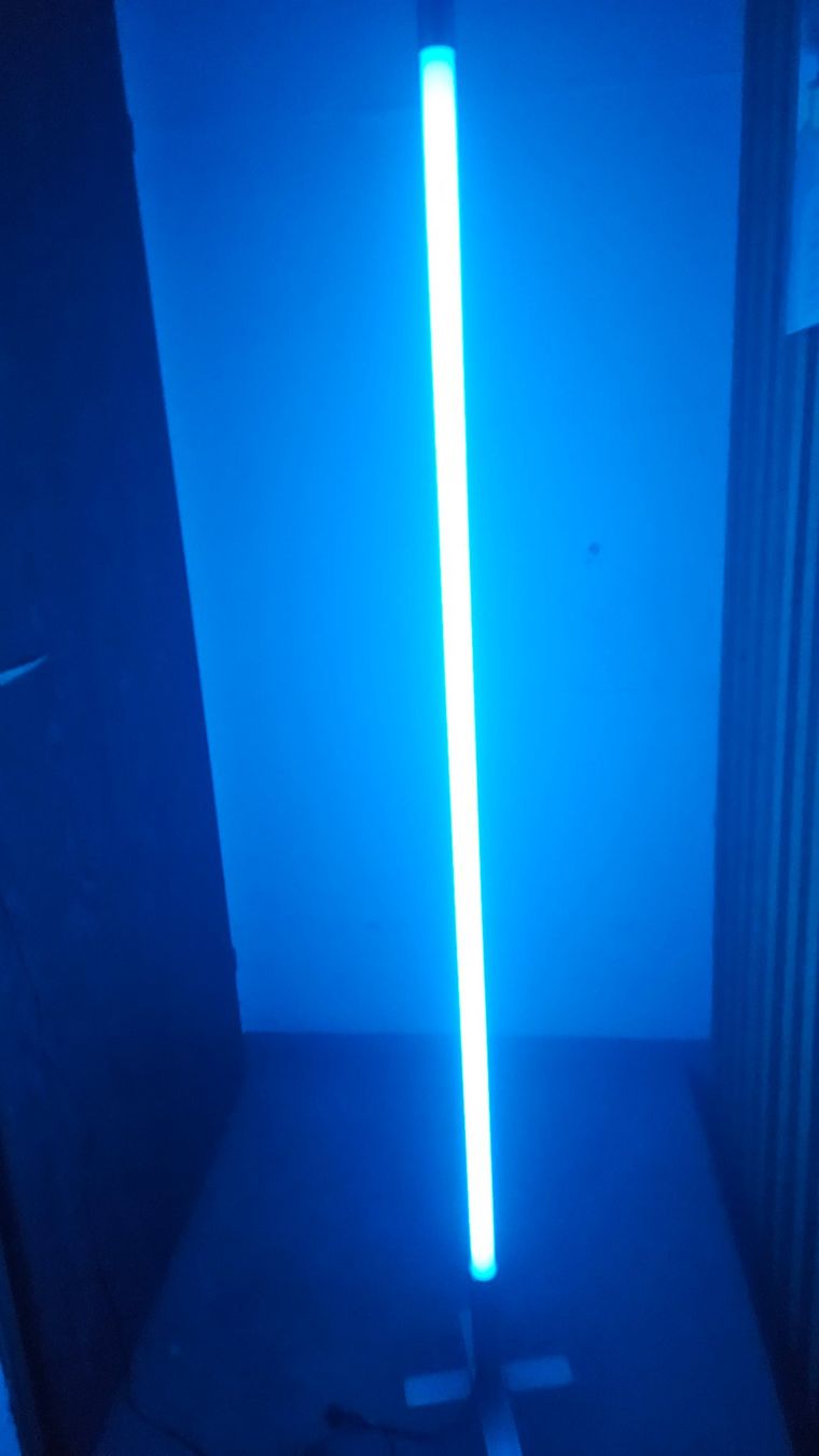 Lampade: Stehlampe blau – Usato da Zug venduto da anzel999
