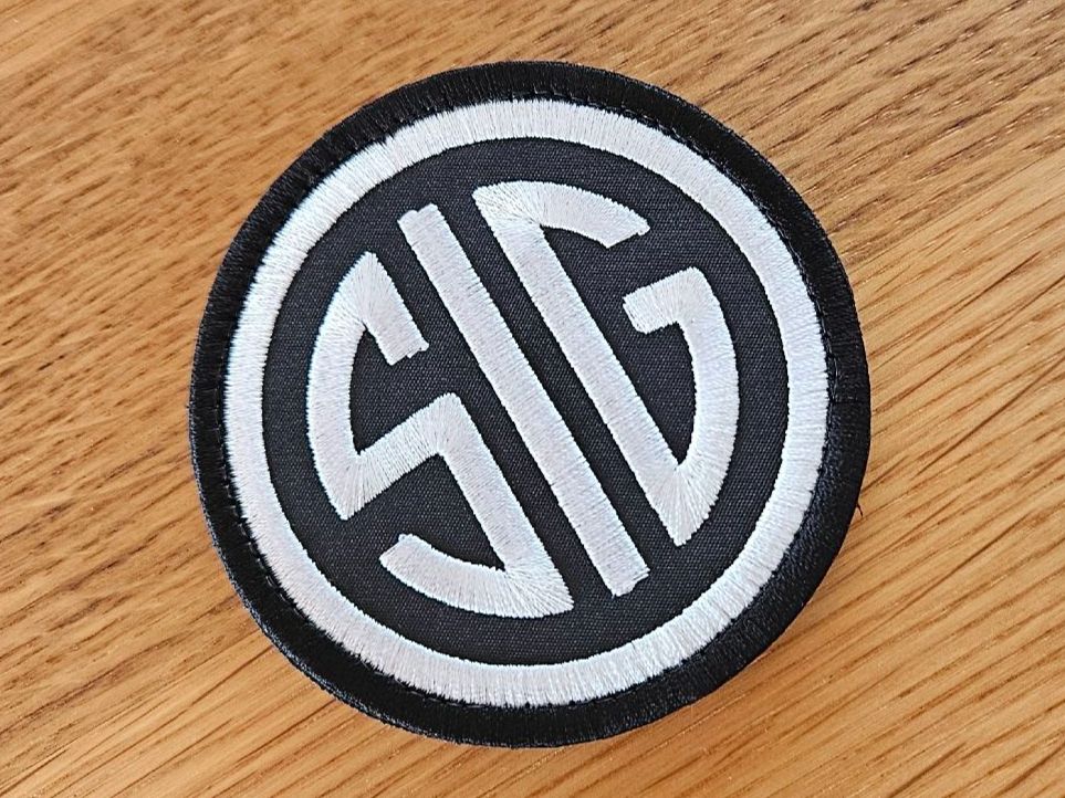 Sig Sauer Plaketten & Abzeichen: Aufnäher SIG Sauer Patch mit Klett neu – Neu (gemäss Beschreibung) aus Bern von Respirit 1