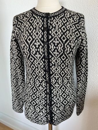L.A.M. Strickjacke aus Bolivien, 100% Alpaca, Gr. S/M, NEU
