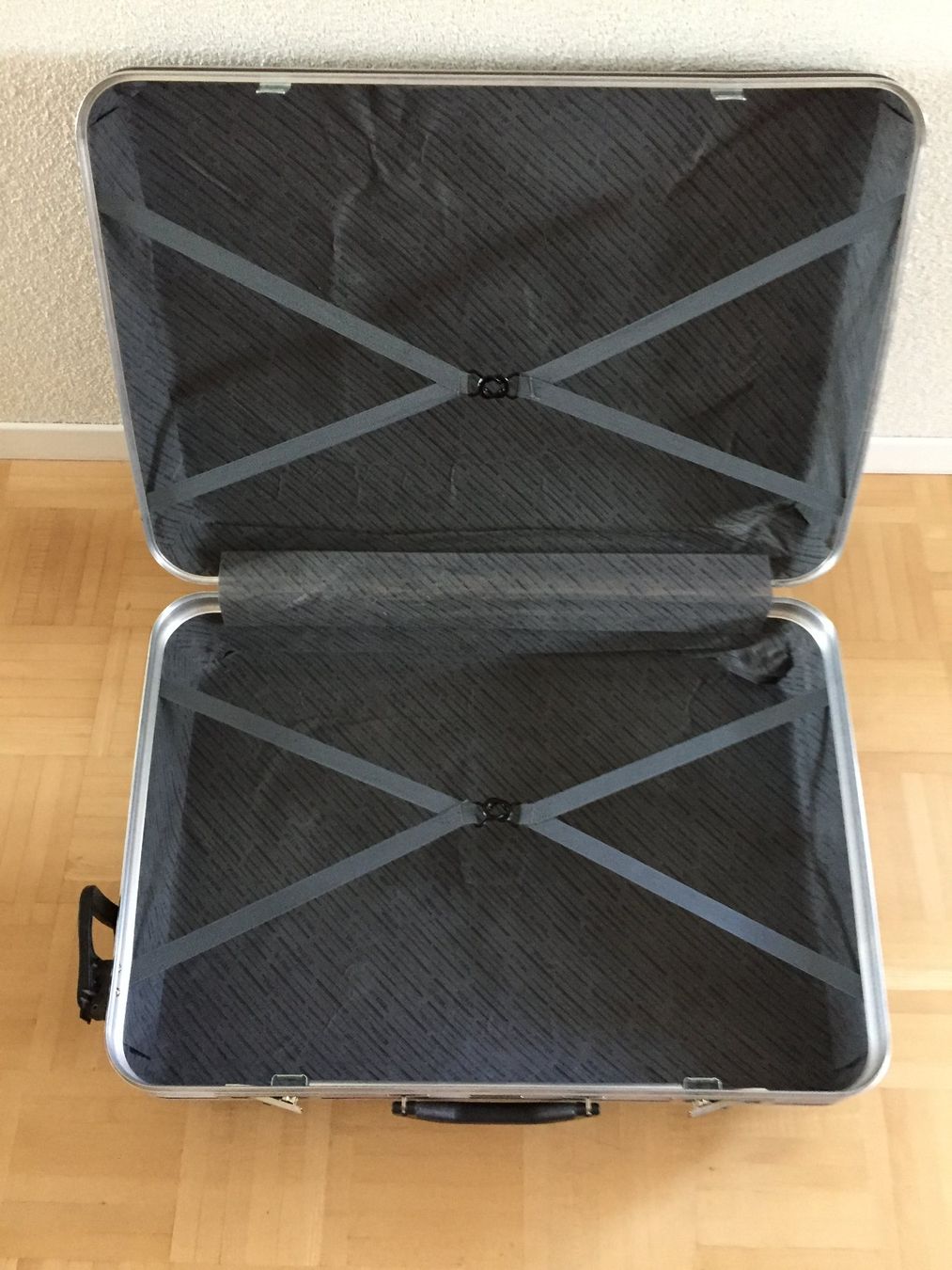 Valigie: Hartschalenkoffer – Usato da Dietikon venduto da Klopfer05 2