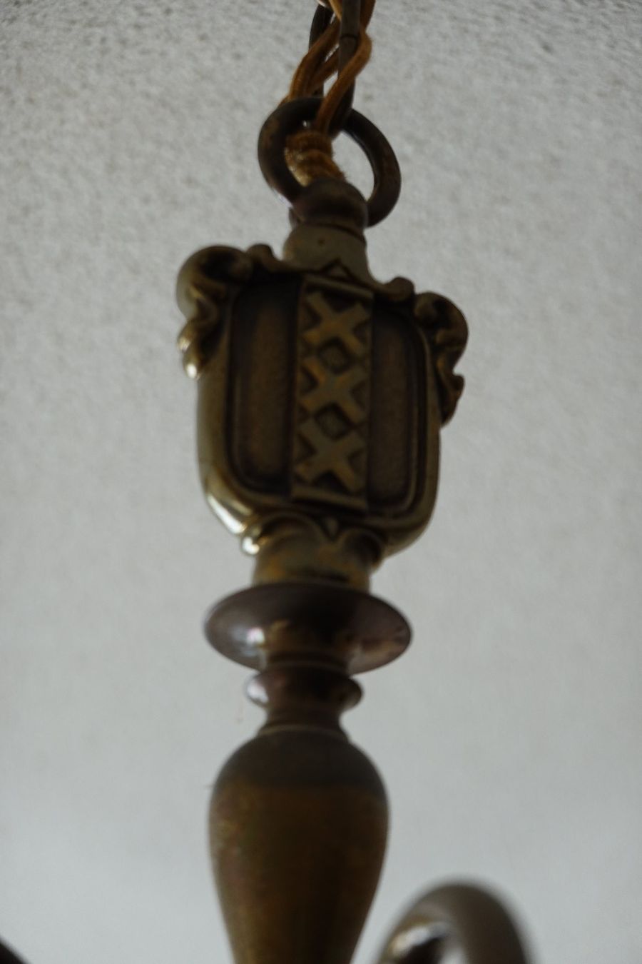 Lampadari & plafoniere: Vintage Kronleuchter aus Messing – Usato da Horw venduto da Kiriku0 1