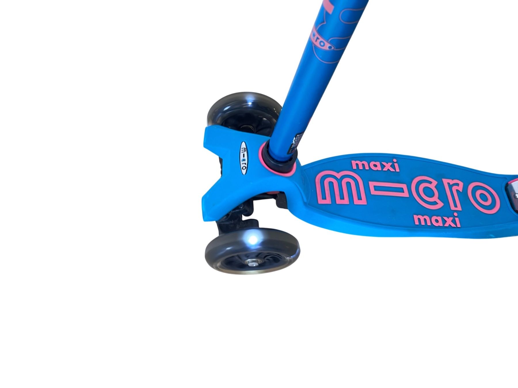 Micro Kickboard: Kickboard MICRO Maxi Scooter Deluxe in blau mit LED – Usato da Zuckenriet venduto da AllerleiZuVerkaufen 4