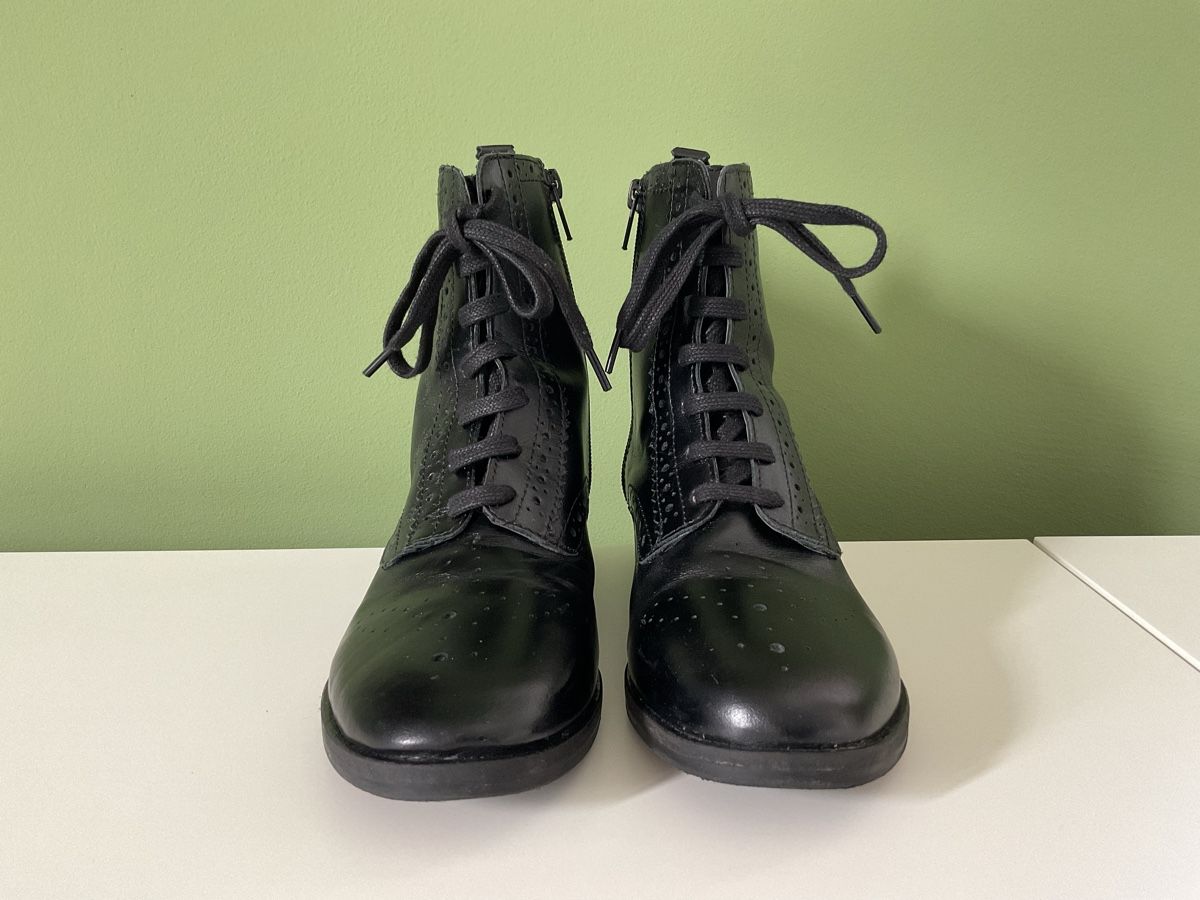 Scarpe per ragazze: Leder Stiefeletten Mädchen Gr.35 – Usato da Pfäffikon ZH venduto da Ben0707 2