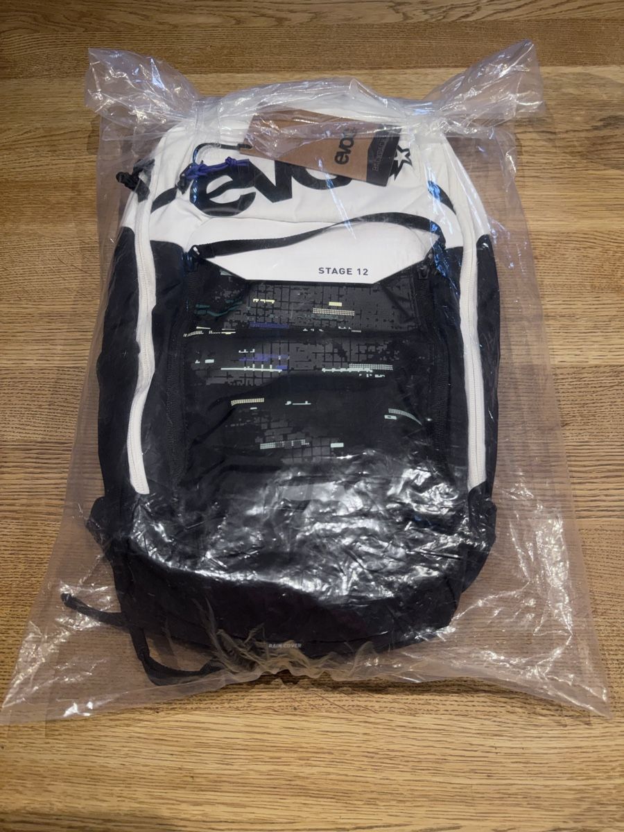Evoc Rucksäcke: Evoc Stage 12L Backpack – Neu und originalverpackt aus Maienfeld von flisk 9