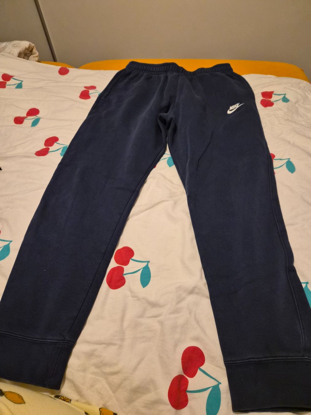 Nike Pantalons: Trainerhose  Nike gr M – D'occasion à Dietikon par Eleda