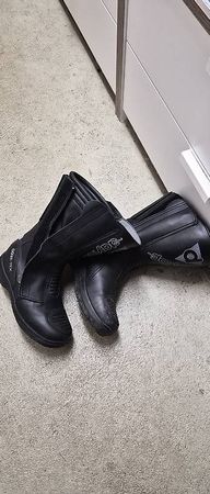 Motorradbekleidung