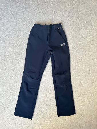Jack Wolfskin Winterhose Schneehose Gr. 140 (9 Jahre)