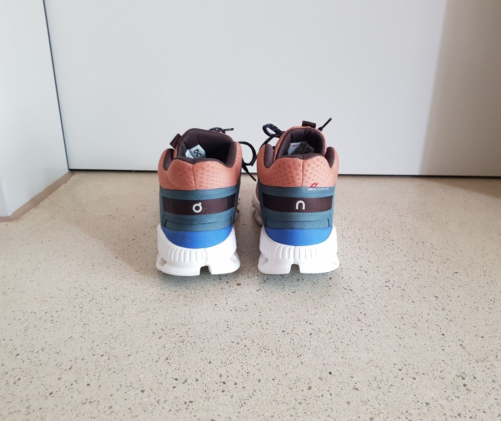 On Damenschuhe: On Cloudtec Laufschuh Grösse 42 – Gebraucht aus Basel von fafa68 2