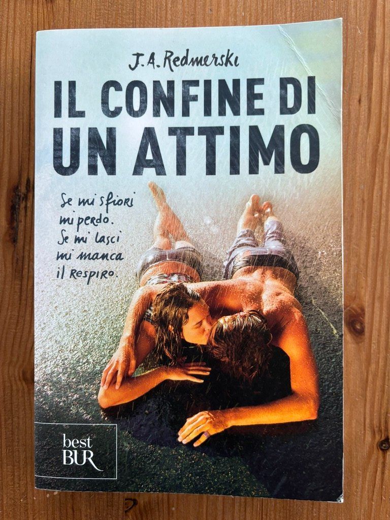 Livres: Libro d'amore Il Confine di un attimo – D'occasion à Rafz par findelmundo68