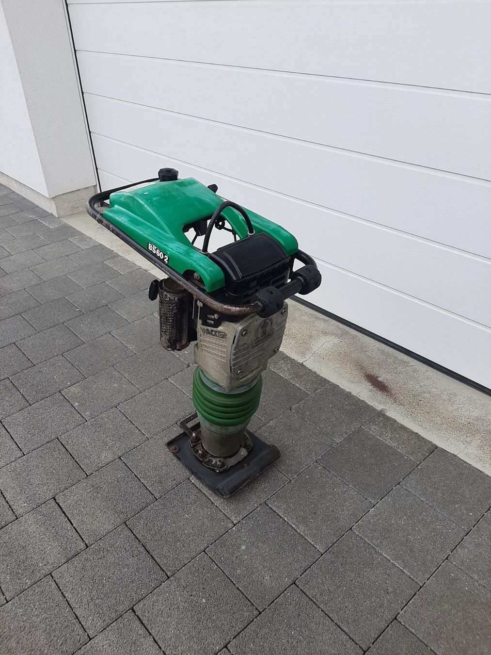 Wacker Neuson Toutes les machines: Grabenstampfer Rammer Wacker Neuson – D'occasion à Rain par Kleinmoto 1
