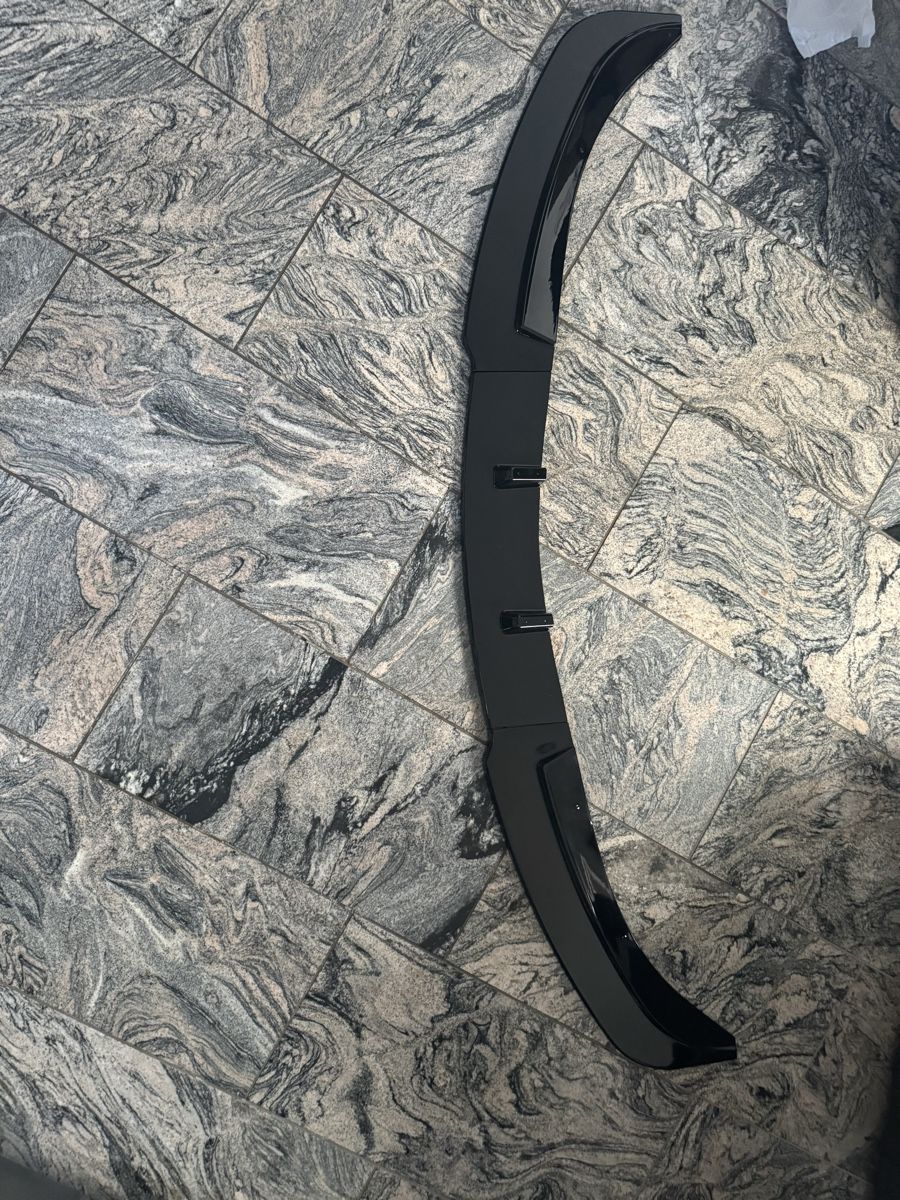 BMW Alle Autoersatzteile: Front Lippe E90 – Neu (gemäss Beschreibung) aus Ringgenberg BE von ssa_2wxc 1